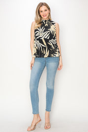 Print top with pleats detail